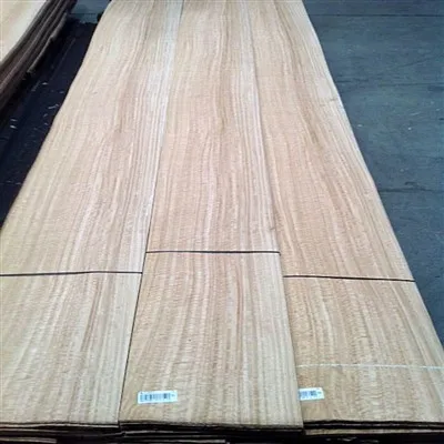 Veneer Potong Putar Kayu Putih